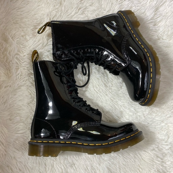 Dr Martens Modern Classics 1460 Patent 8-Eye Boots - Picture 4 of 5